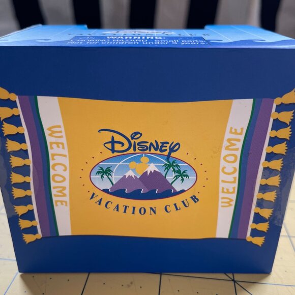 Disney Vinylmation DISNEY VACATION CLUB member EXCLUSIVE 3 inch Home Sweet Home - Picture 6 of 14
